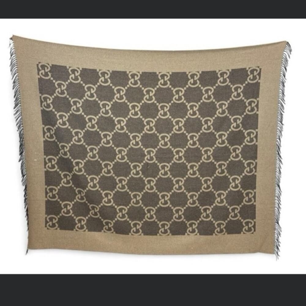 Gucci GG Monogram Wool Cashmere Blend Throw Blanket – Beige & Brown - Picture 4 of 6